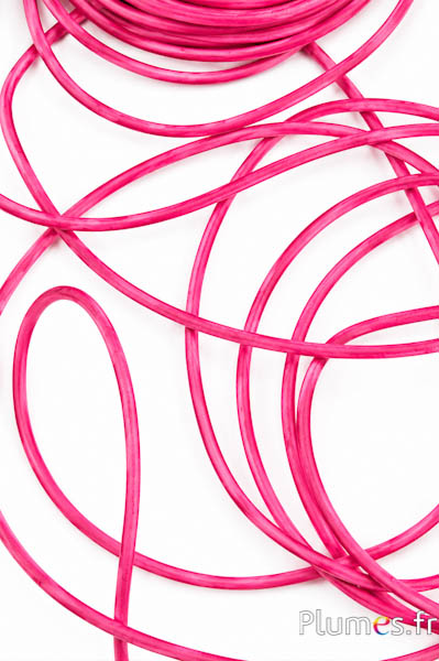 Laccio in cuoio - spessore 3 mm - rosa fucsia